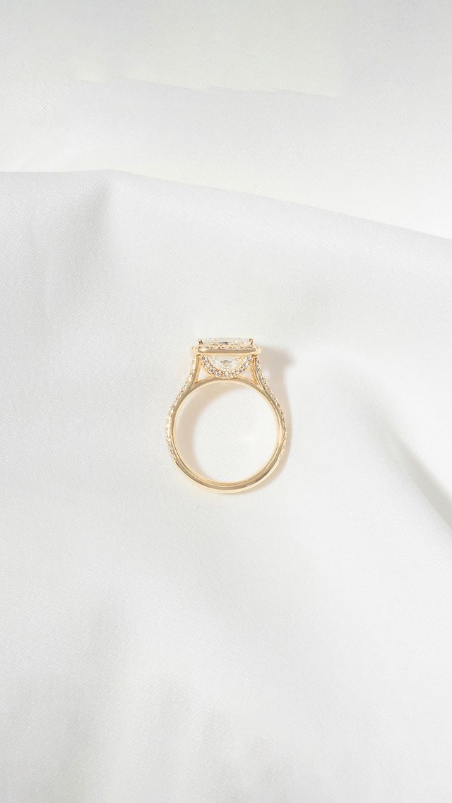 Engagement ring hidden details beyond a classic hidden halo ✨ Let us know your favorite in the comme