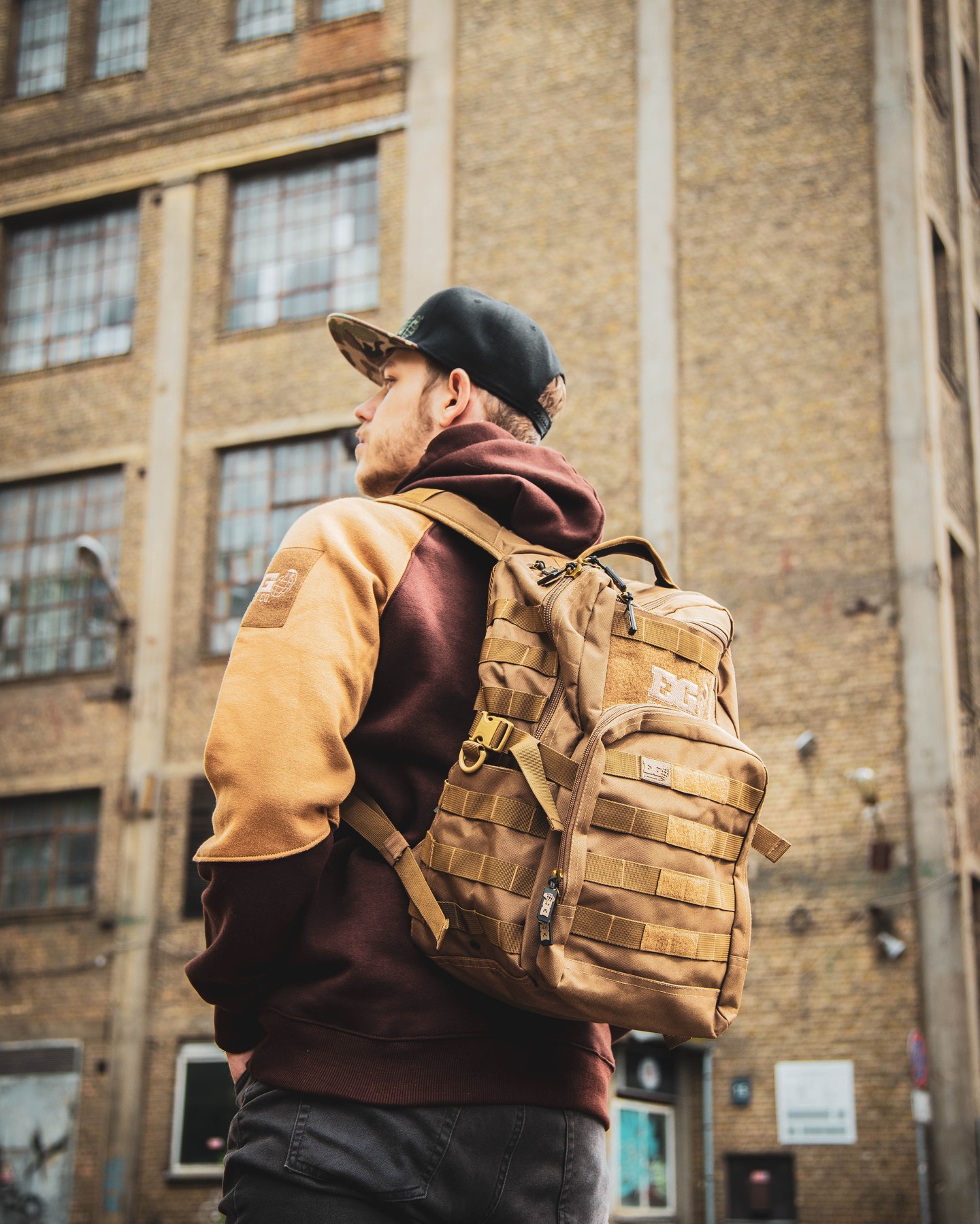 You ready for the week ahead? 

Featuring our Desert Storm Hoodie V3 + Yakuza Pack.