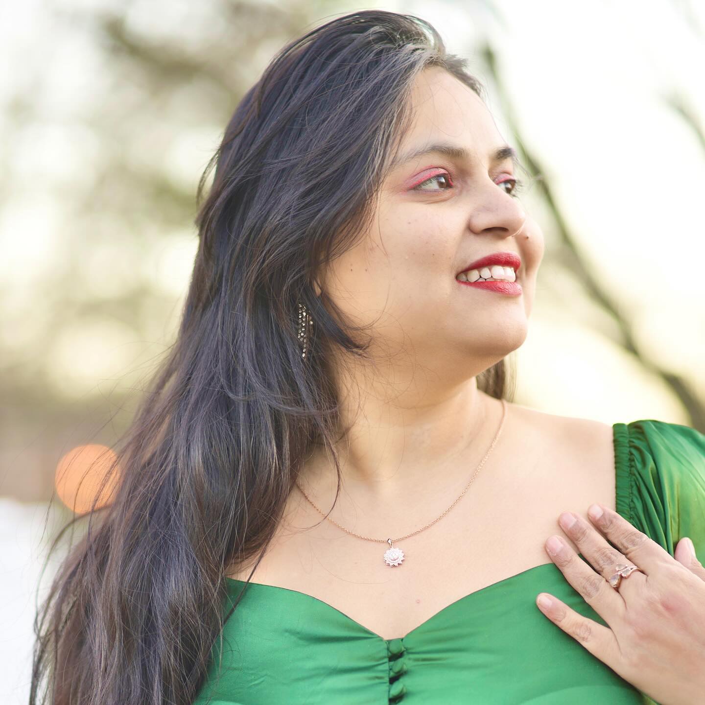smile is the key to unlock a world of positivity 💞💕

Outfit from joyfolie
Pendent from shoplctv
Us