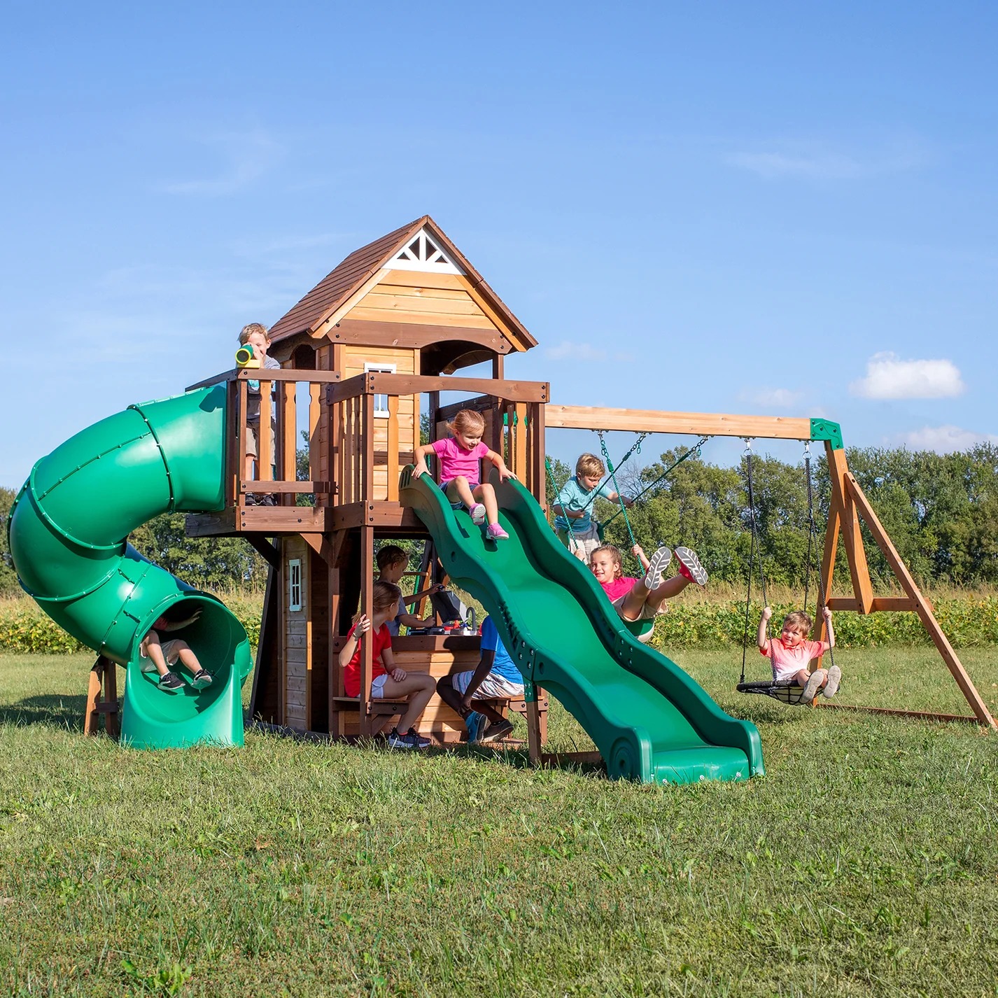🌲🎢 Transform your backyard into a wonderland with the Backyard Discovery Cedar Cove Play Centre! T