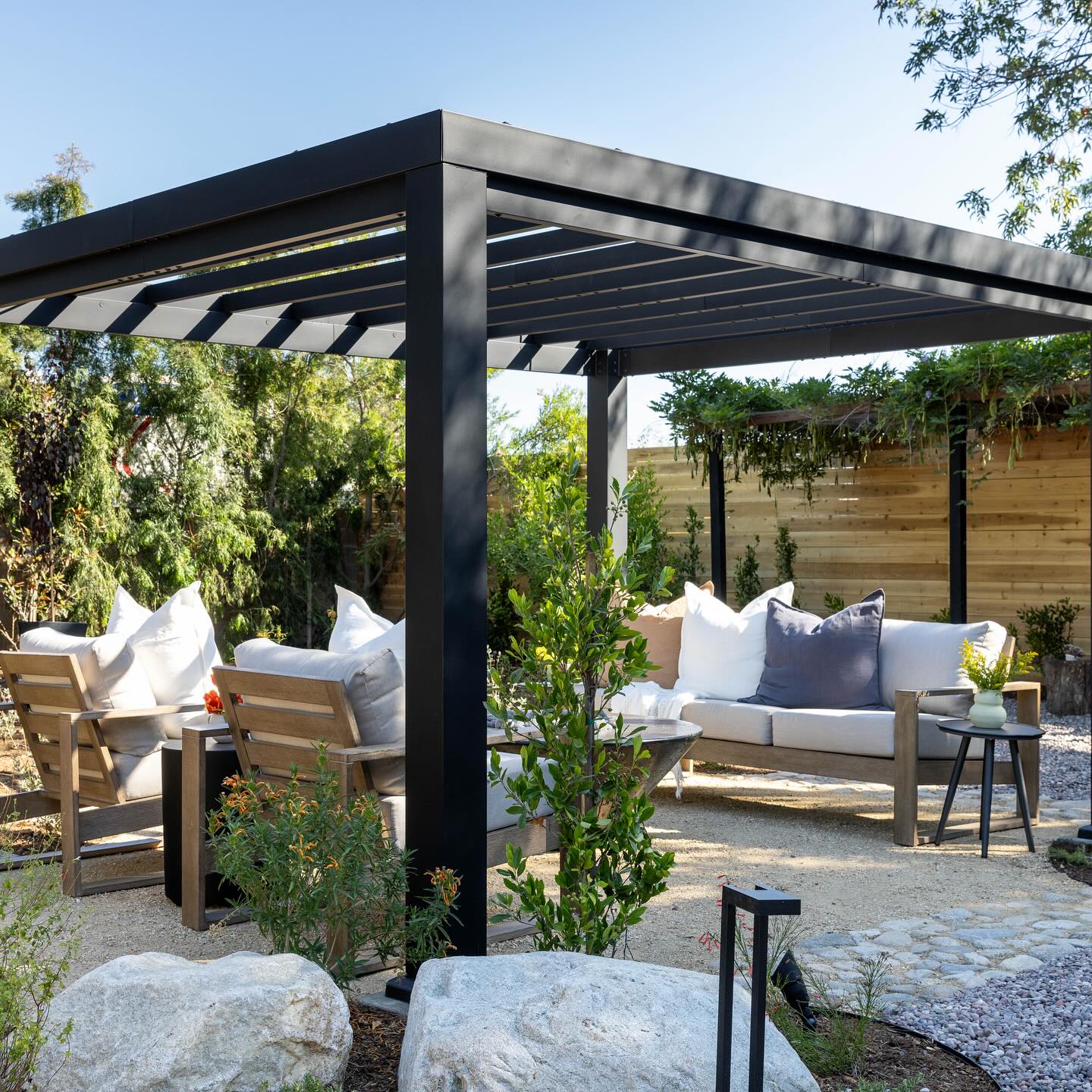 SPOTTED: Our Trenton Modern Steel Pergola! Huge shoutout to Mayim Bialik for surprising her bff on h