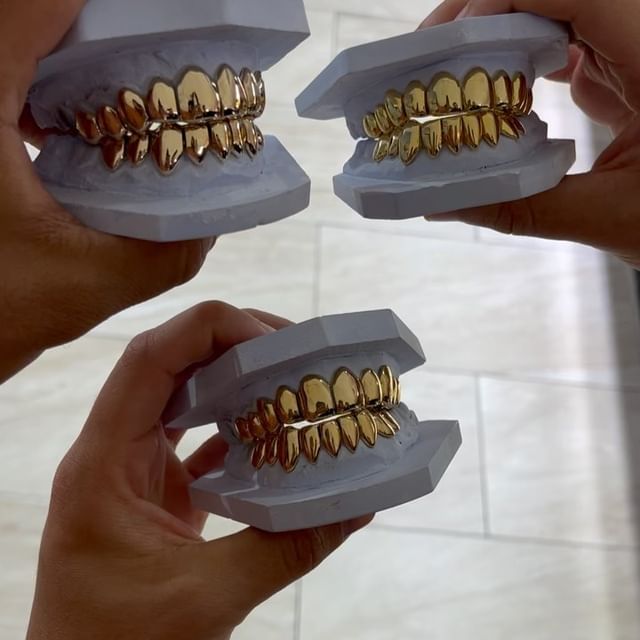 Imakegrillz.com‼️Order now and we will ship a mold straight out to you! 
#customjewelry #grillz #hou