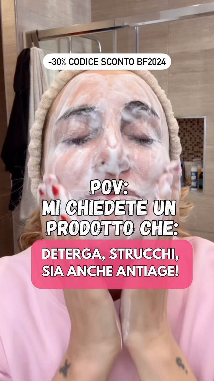 ➡️Quante volte mi avete chiesto: 
.
“Esiste un prodotto che sia anti-age, che deterga e strucchi sen