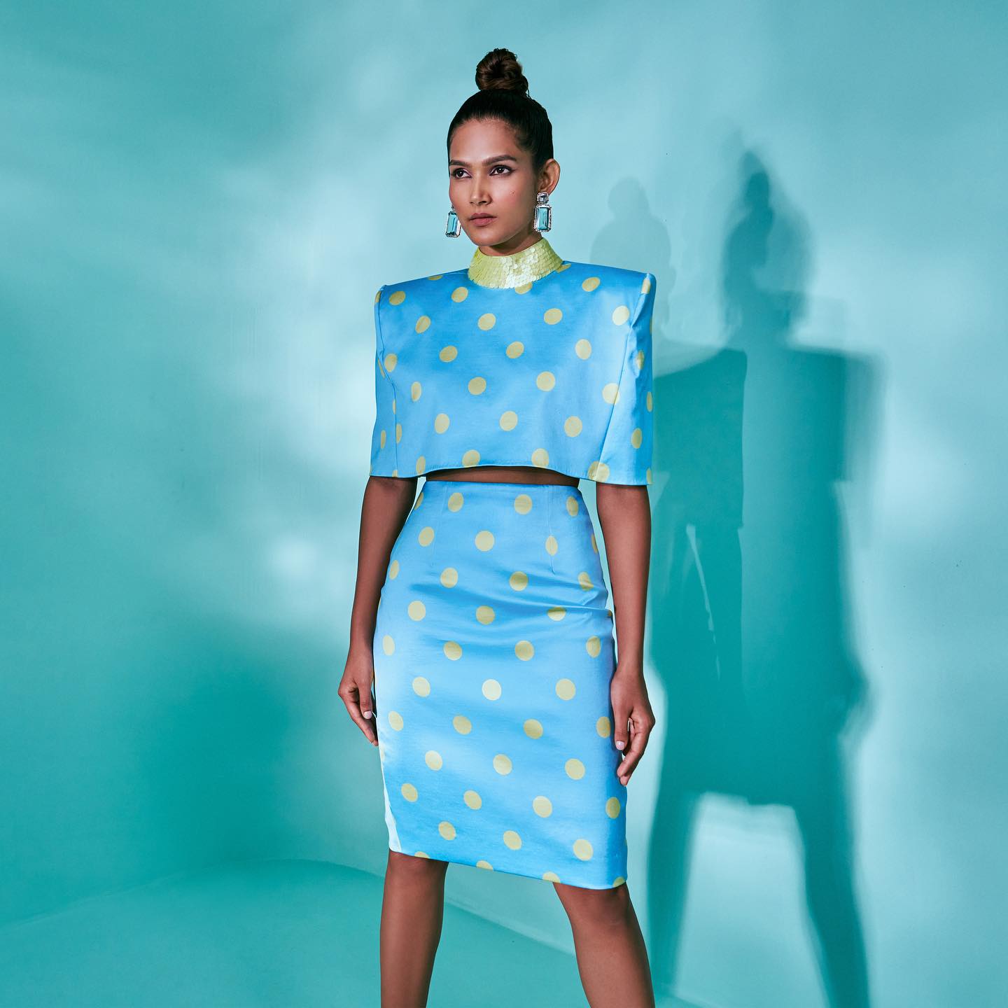 The â€˜ðð®ð ðð¨ð± ð’ðžð­â€™ is a unique ensemble that captures the beauty of na