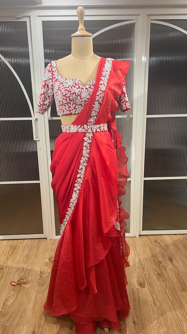 Look glamorous in hand made luxury fashion from Nayantaara! We weave magic with traditional hand emb
