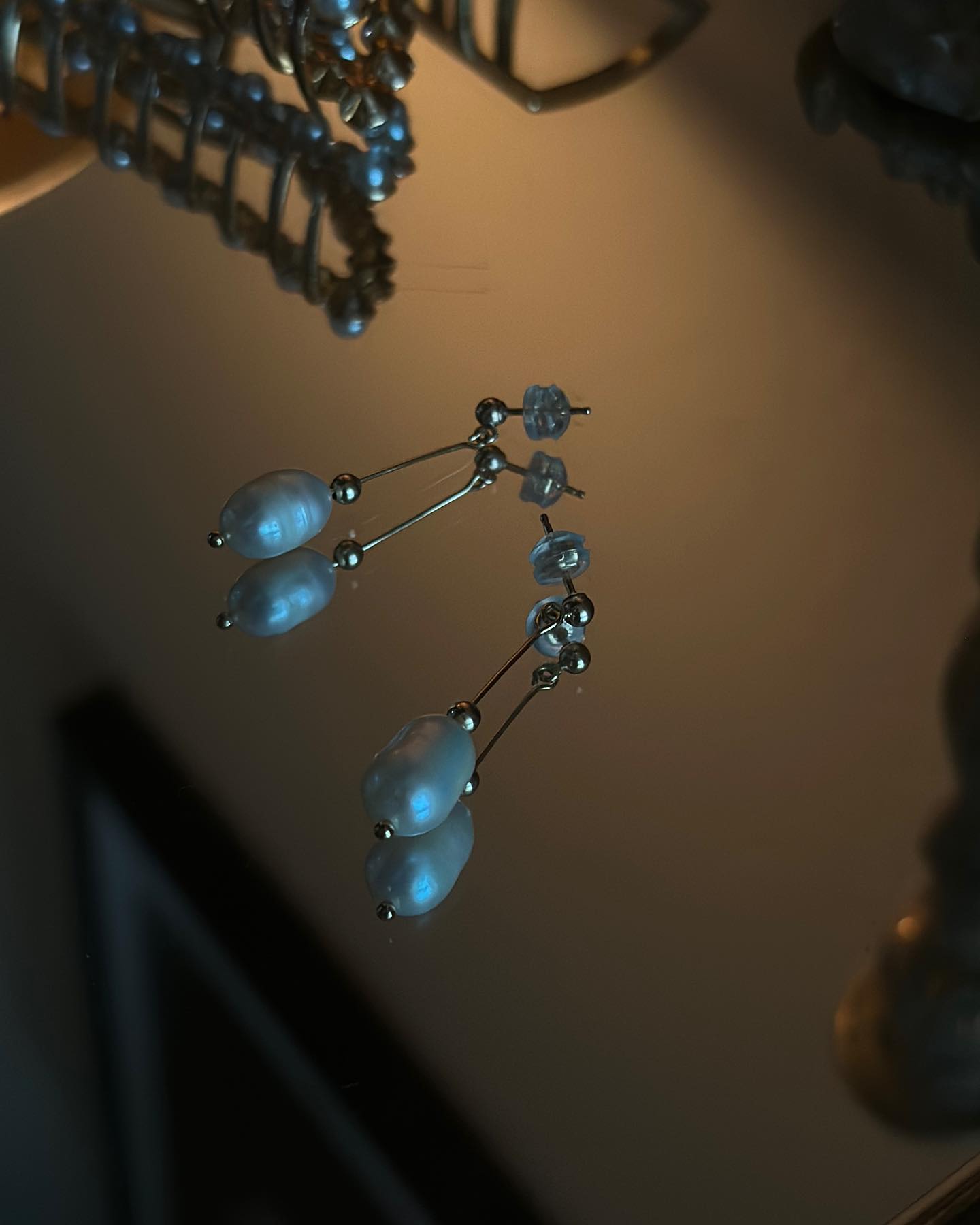Feminine pearls will always be in style ?

Fresh water pearl earrings | dropping soon. 

Shopandra.c