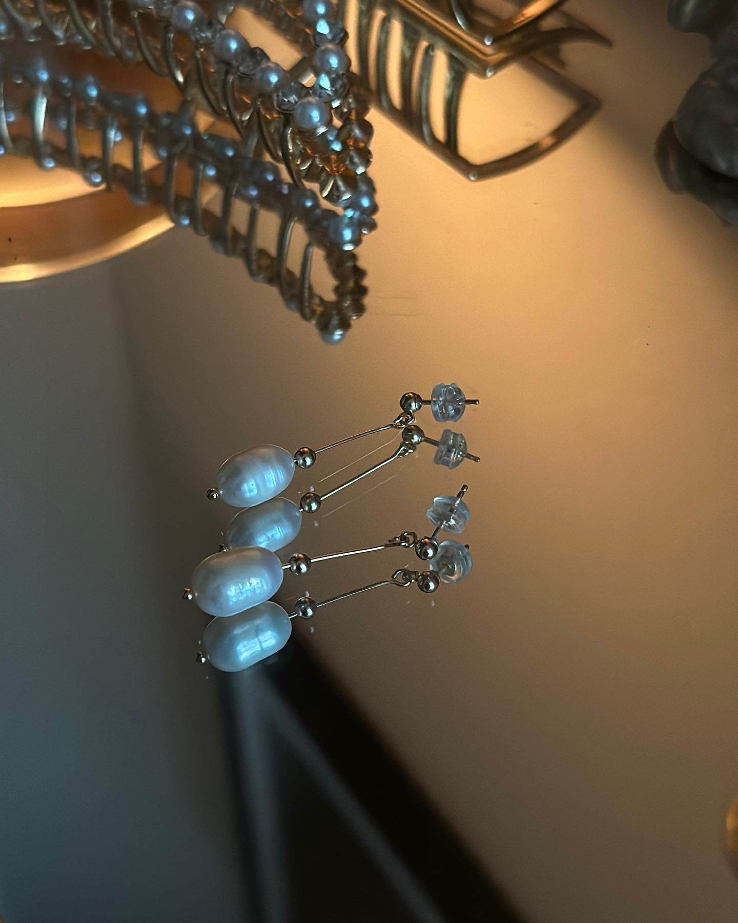 Feminine pearls will always be in style ?

Fresh water pearl earrings | dropping soon. 

Shopandra.c