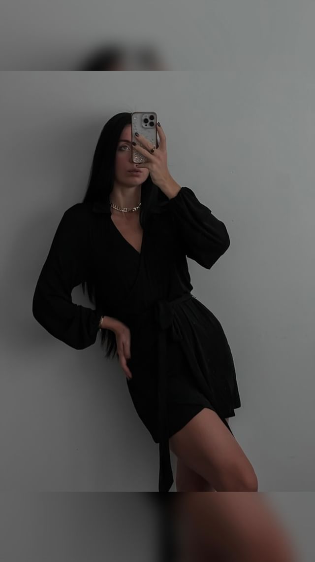 Ready for the night out shopandraofficial Use my discount code TATI20 at checkout to get 20% off 
.
