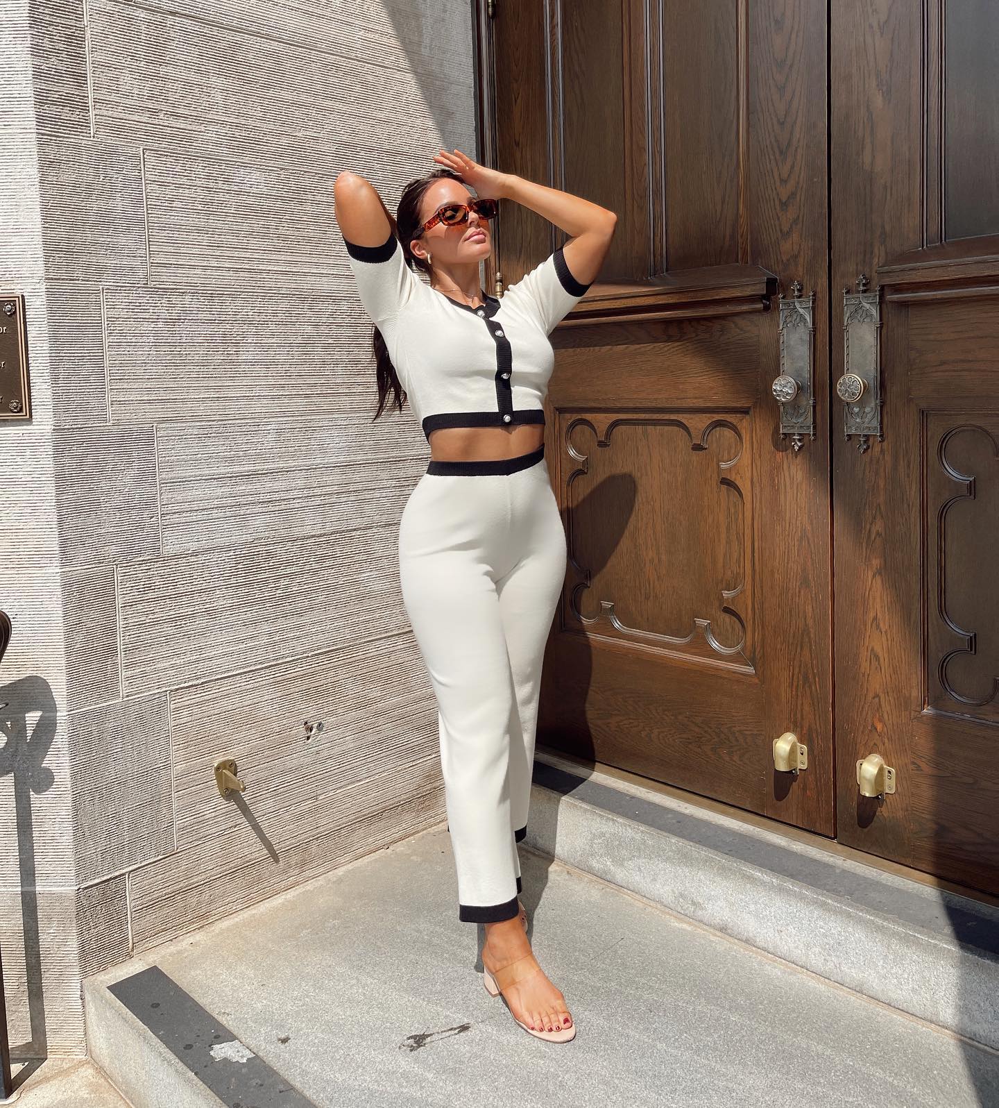 Wearing the Waldorf set by shopandraofficial ðŸ–¤ðŸ¤ðŸ¤Ž 
â€¢

#directionsscout