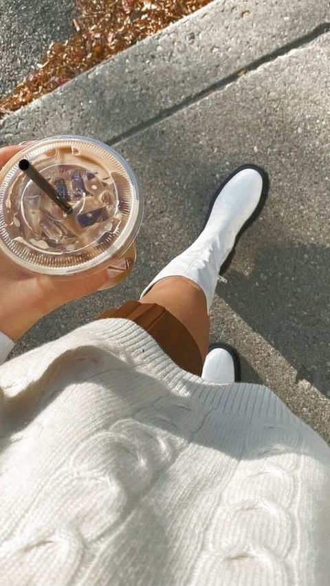 summer fashion < FALL FASHION wins every time ðŸ‘ðŸ‘the boots, the tights, the jackets, the warm s