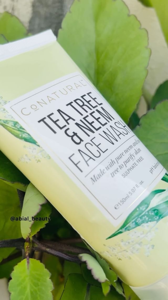 This gel face wash works amazing conatural ..
.
.
.
#viral #aesthetic #trending #foryou #reels#natur