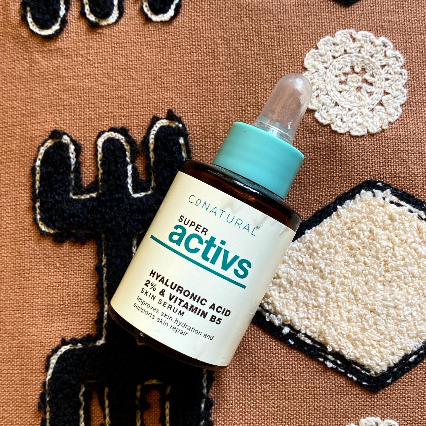 Amazing Hyaluronic Acid by conatural and that too at a good price. Must be used on damp skin. Good f