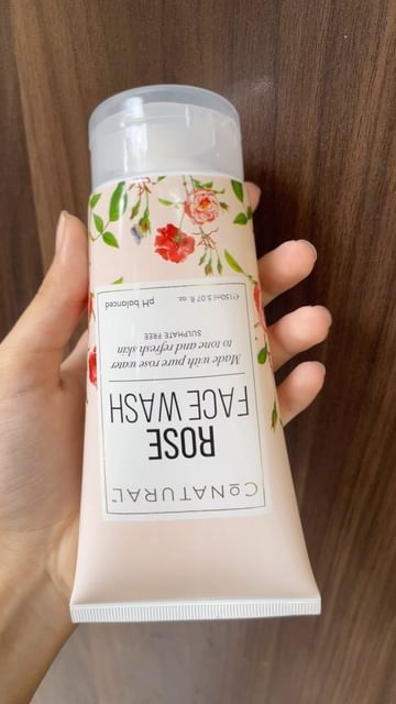 ðŸŒ¹ Conatural Rose Facewash! 
Hereâ€™s why itâ€™s a must-try:

â€¢Gentle yet effective cleansing, p