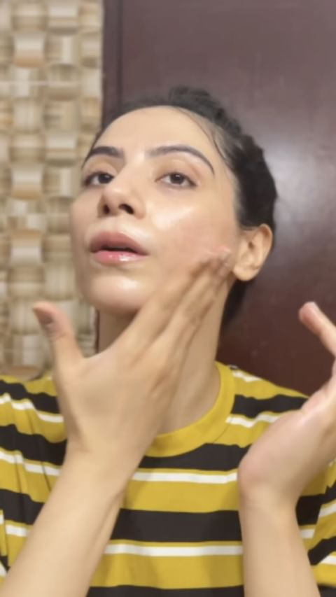 Easy morning skincare routine to brighten up the skin & protect it against sun damage & envorimental