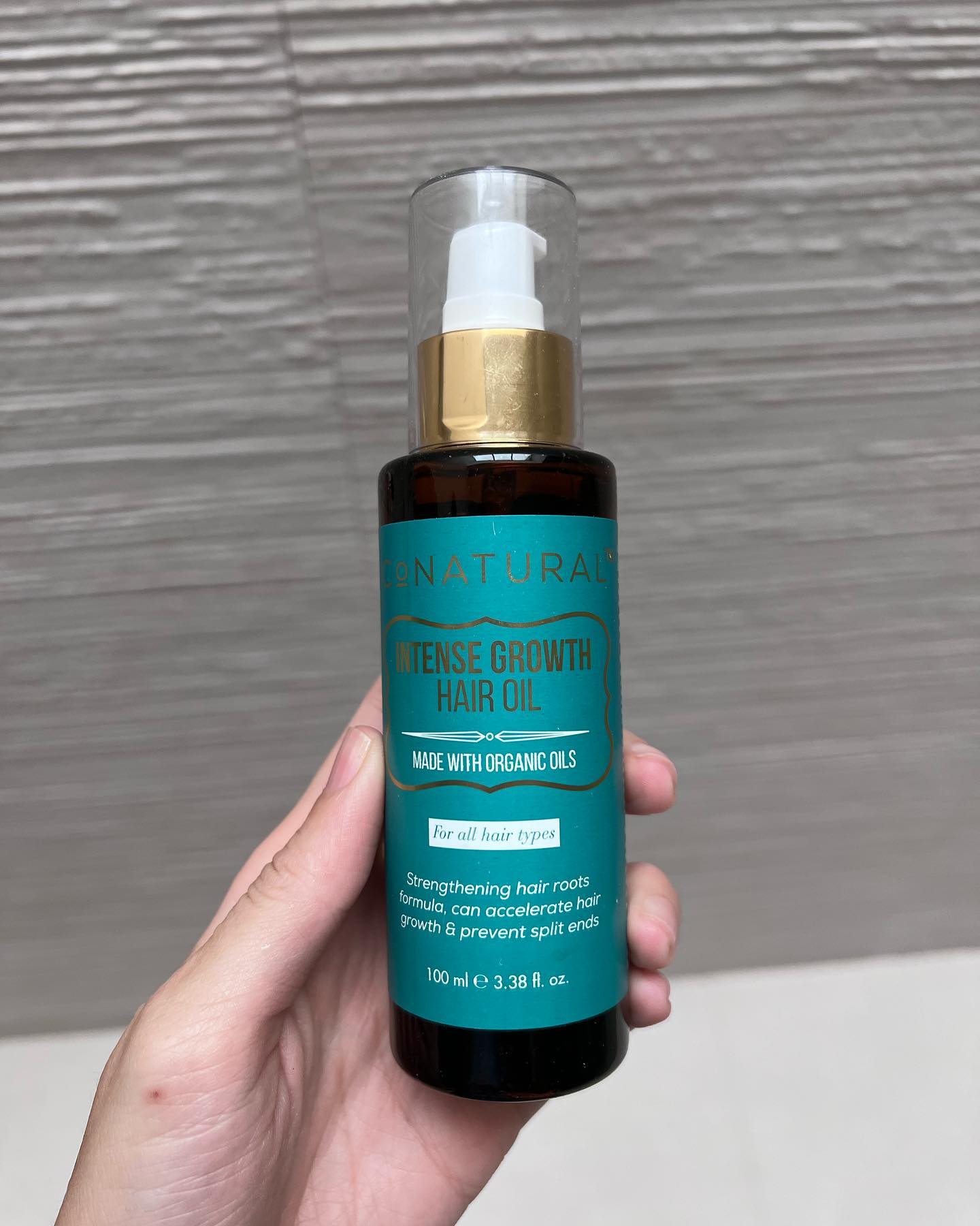 I was having dry scalp and hair fall issues recently and turned to hair goddess remataseer! 
Started