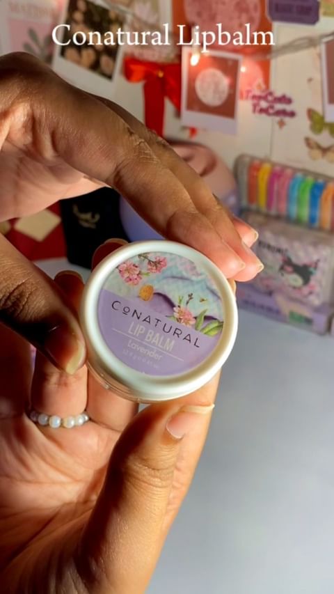 conatural lip balm âœ¨
.
.
.
.
.
.
.
.
.
.
.
.
.
#softgirl #aesthetic #softaesthetic #ugc #ugccreato