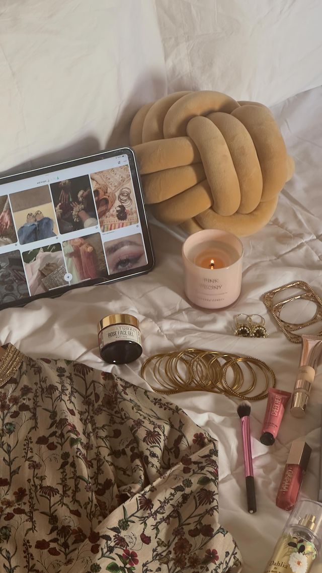 where my desi girlies @?

ðŸ‘—: ideaspret 

ðŸ·ï¸ Eid inspo, Eid fit, Girl therapy, beauty, lifest