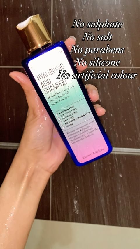 I've been using conatural Hyaluronic Acid Shampoo for a while now, and I'm super impressed! ðŸŒŸ Thi