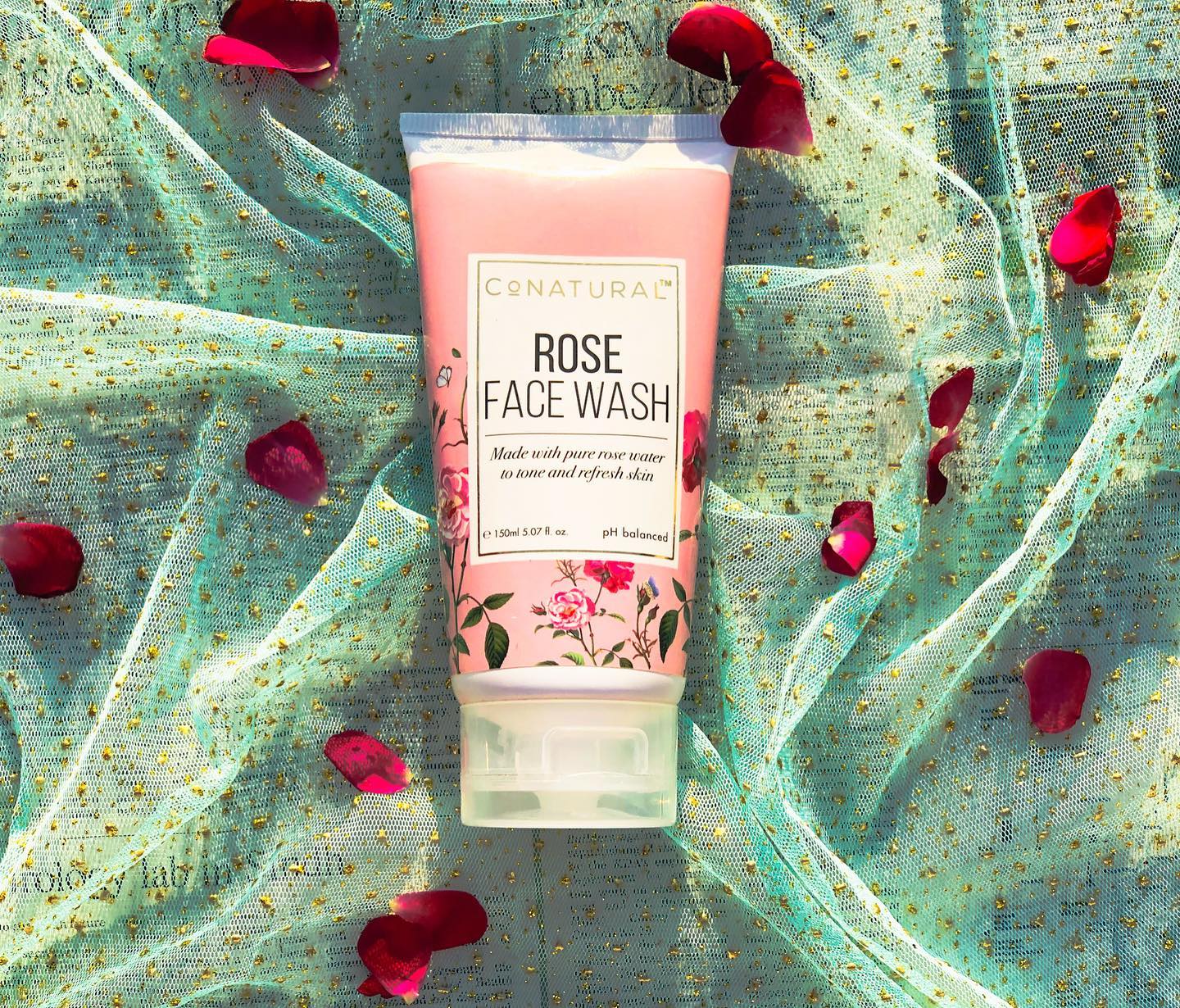 R E V I E W - T I M E ðŸ¥€

Rose Face Wash - Conatural

I have used so many facewash but this is now