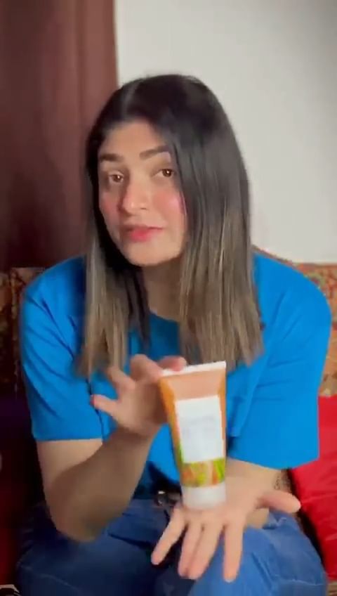 Organic facial cleansers are the most gentle and effective solution for any skin type â€” Nayab shar