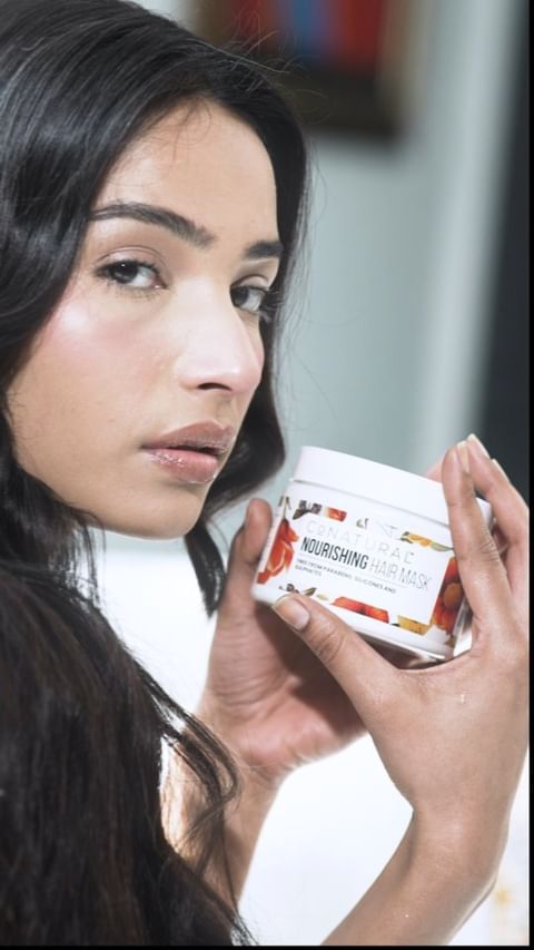 Restore shine and vitality to your hair with our nourishing hair mask.

#Conatural #haircare #hairma