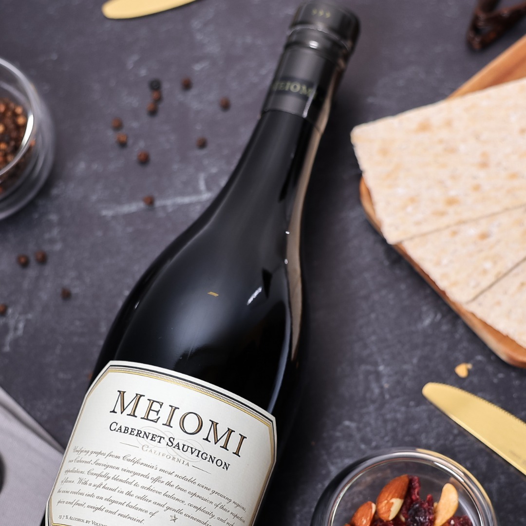 Our Cab Sauv elevates even the simplest snacktime.
