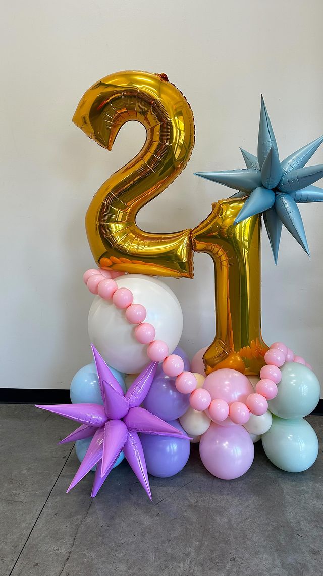 bts organic sculpture 🎈

#pastelparty #partyinspiration #balloonart #balloondecor #balloon #balloon