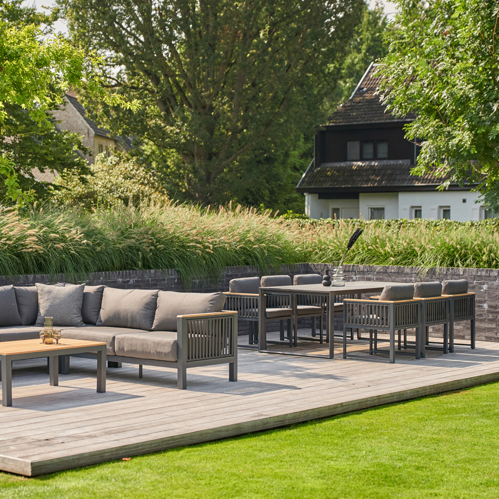 SANTIKA SHADOW | Deze prachtige tuinmeubelserie  van Santika bestaat uit 3 verschillende materialen.