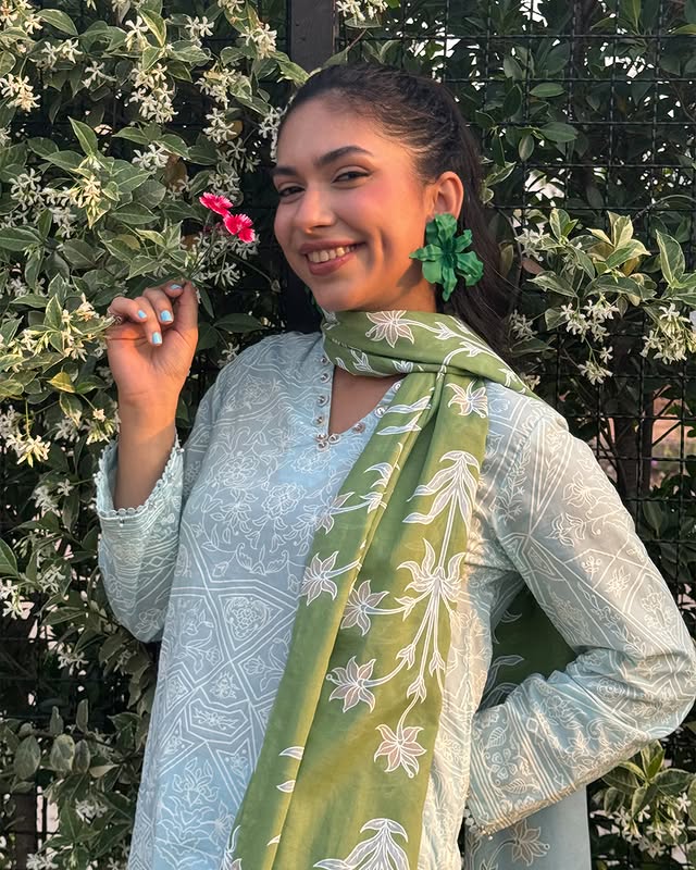 POV: Living your best life this summer.

Embrace the freshest colour palette of the season in fits t