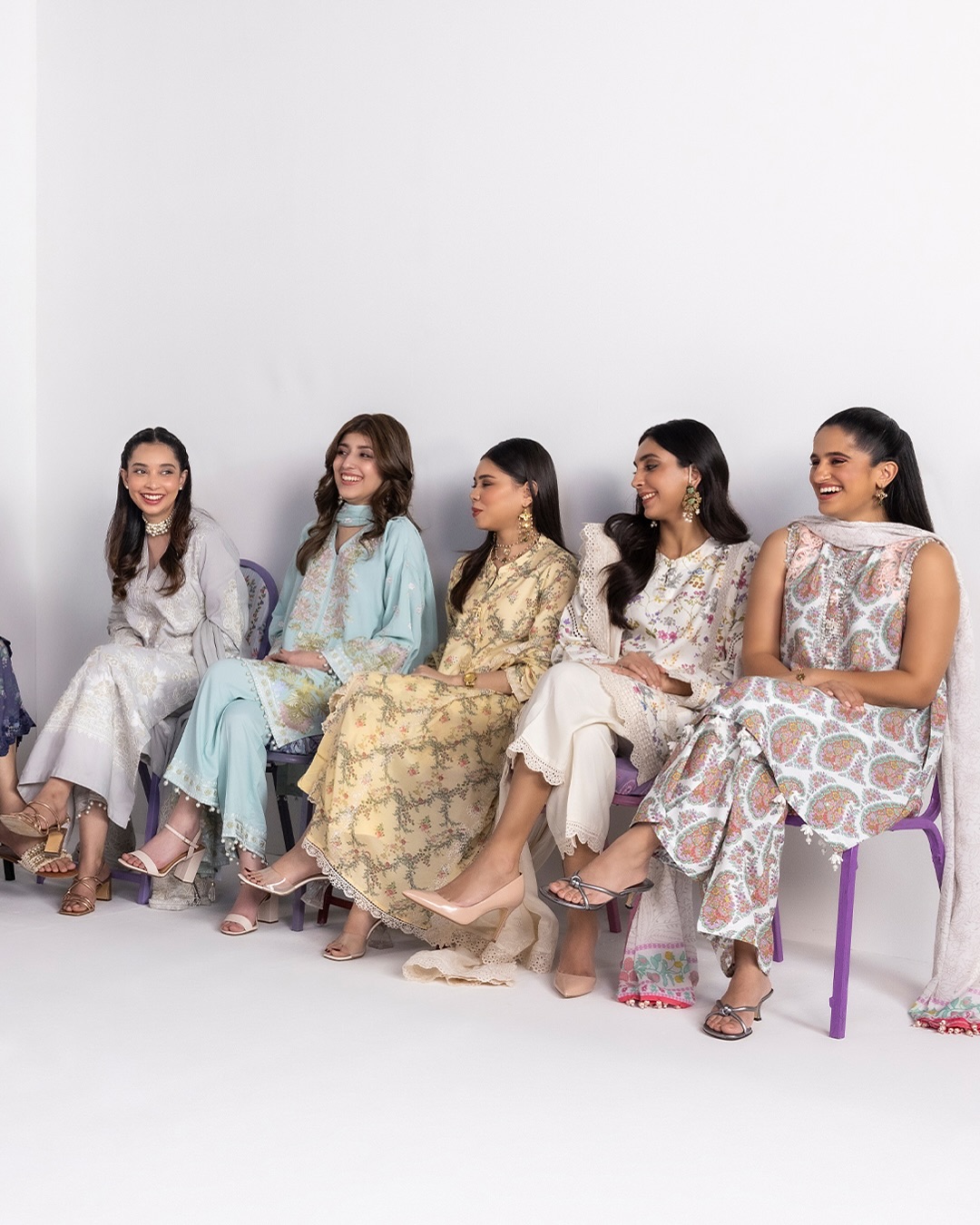 Pastel, floral, monochrome or classic, we’ve got an Eid fit for every vibe.

Khaadi Ready To Wear Ei