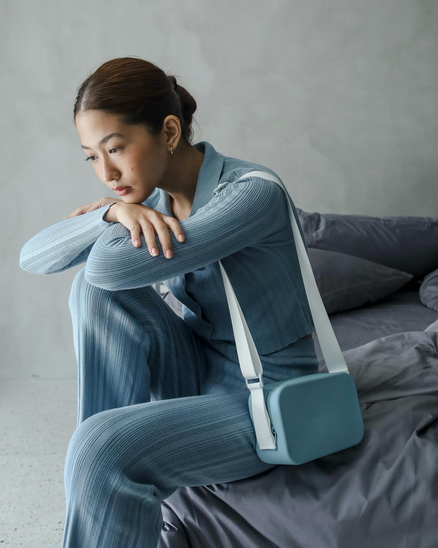 ☁️ Thinking about so many things — except for which bag to use.