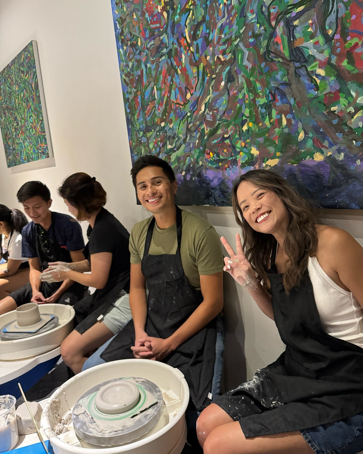 Pottery triple date at smashedclay 🏺
.
.
.
#datenight #tripledate #pottery #smashedclay #smashedcla