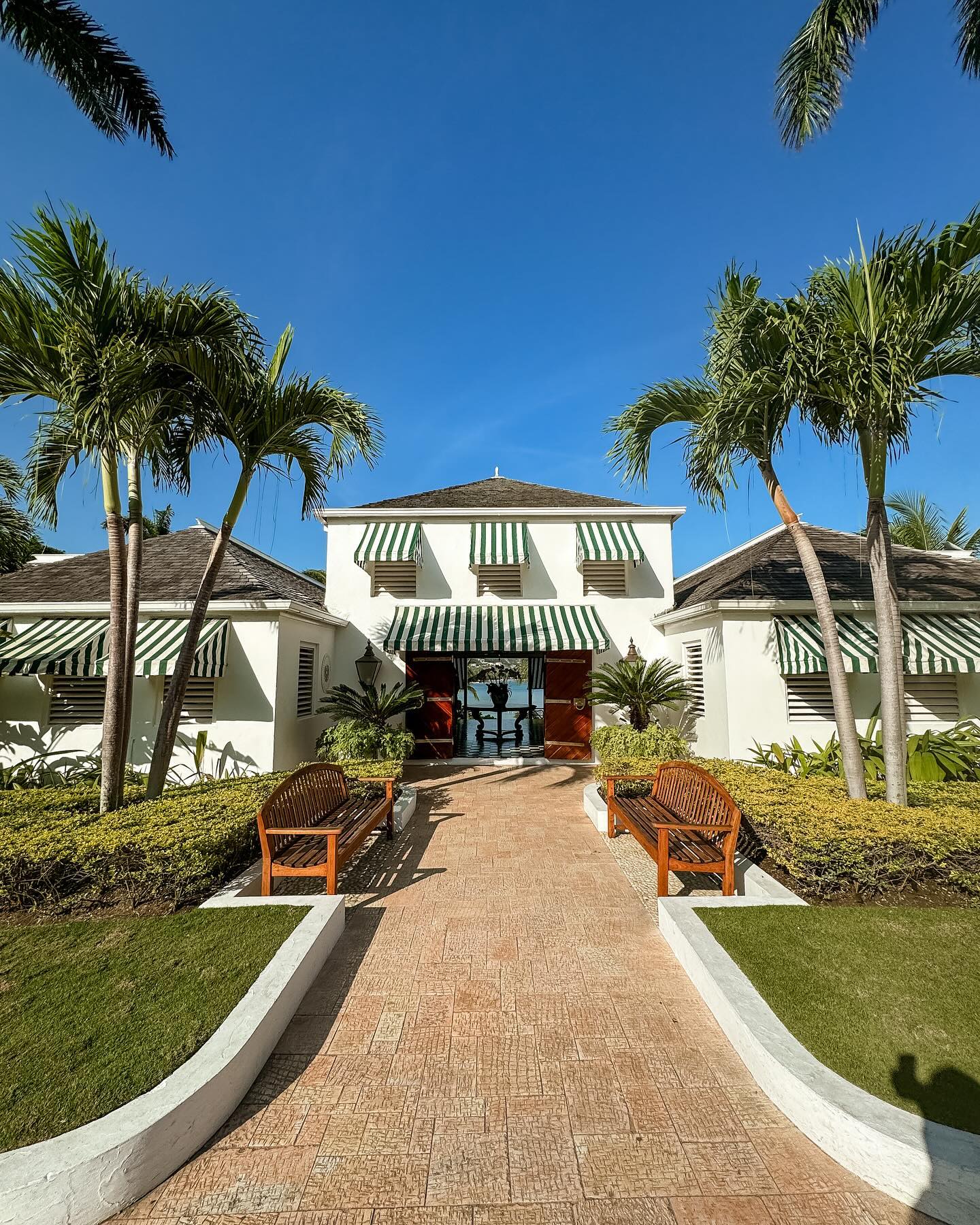 How Eni* got her groove back 🌴☀️

This is a hotel appreciation post. I stayed at the roundhillresor