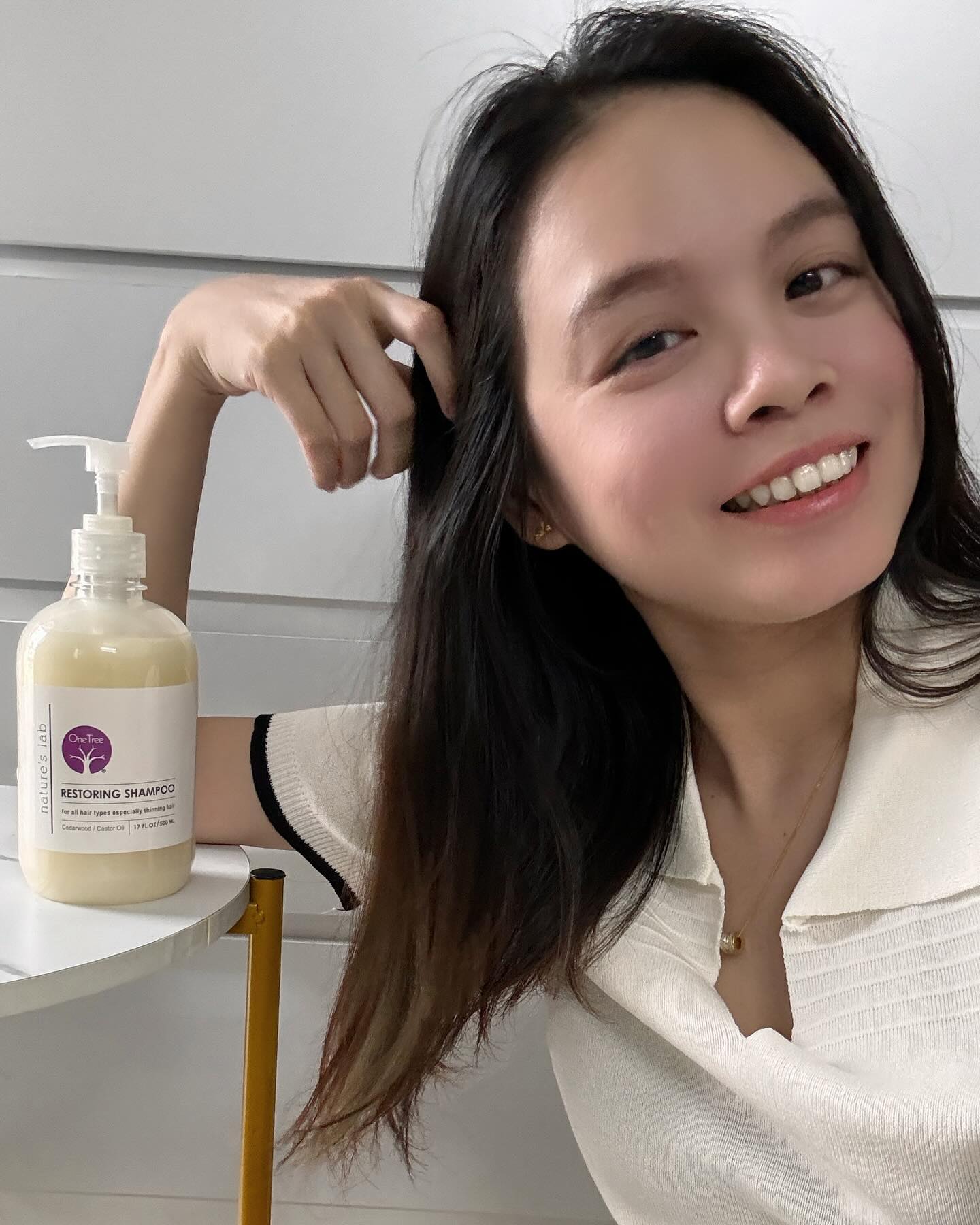 ä¸€å¤´ä¹Œé»‘äº®ä¸½çš„å¤´å‘ï¼Œä»¤é¢œå€¼å¤§å¤§åŠ åˆ†ðŸ’¯

One Tree Restoring Shampooä½¿ç”¨çº¯ç²¾æ²¹æˆ