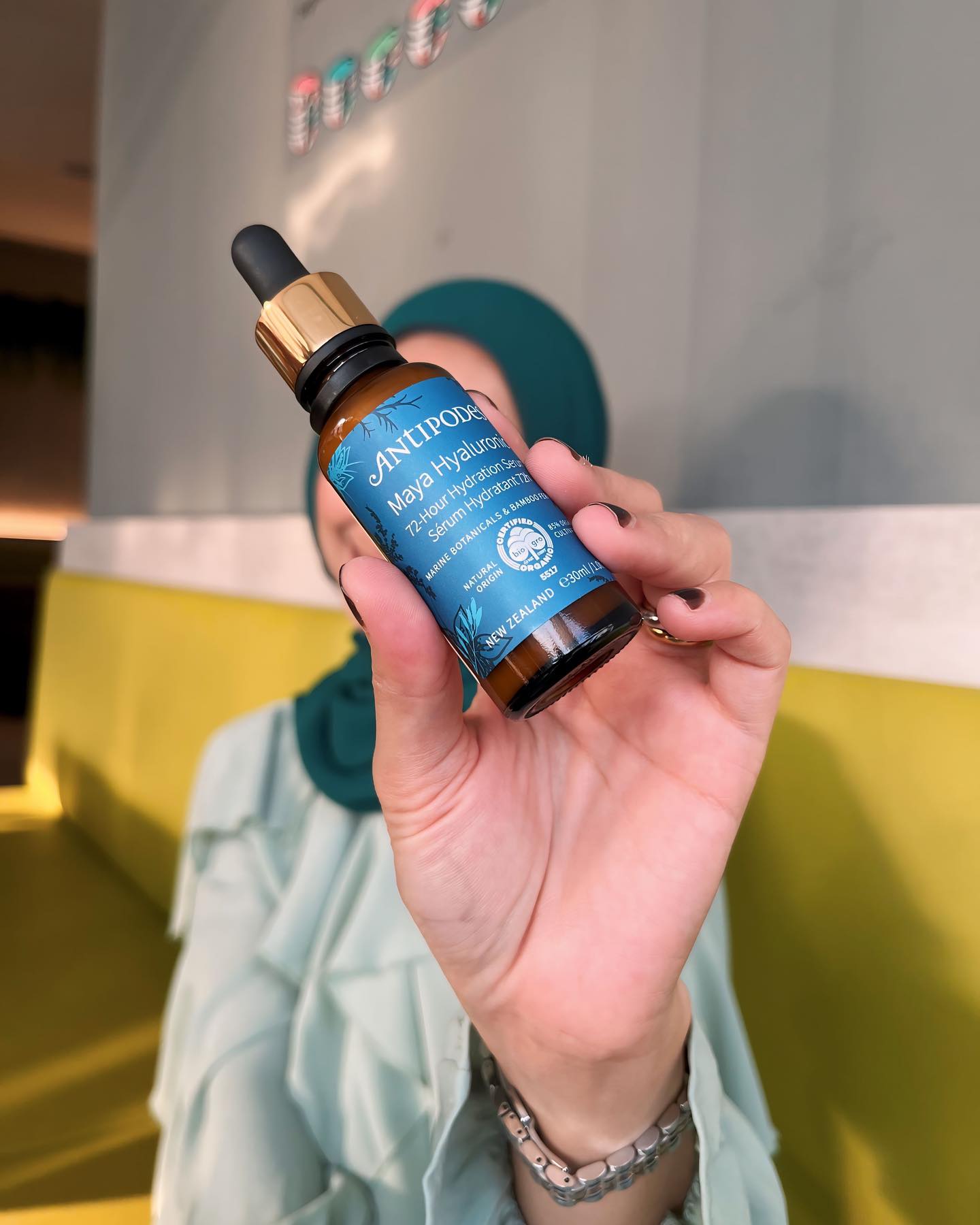 Absolutely in love with this Maya Hyaluronic 72-Hour Hydration Serum ! It provides instant hydration