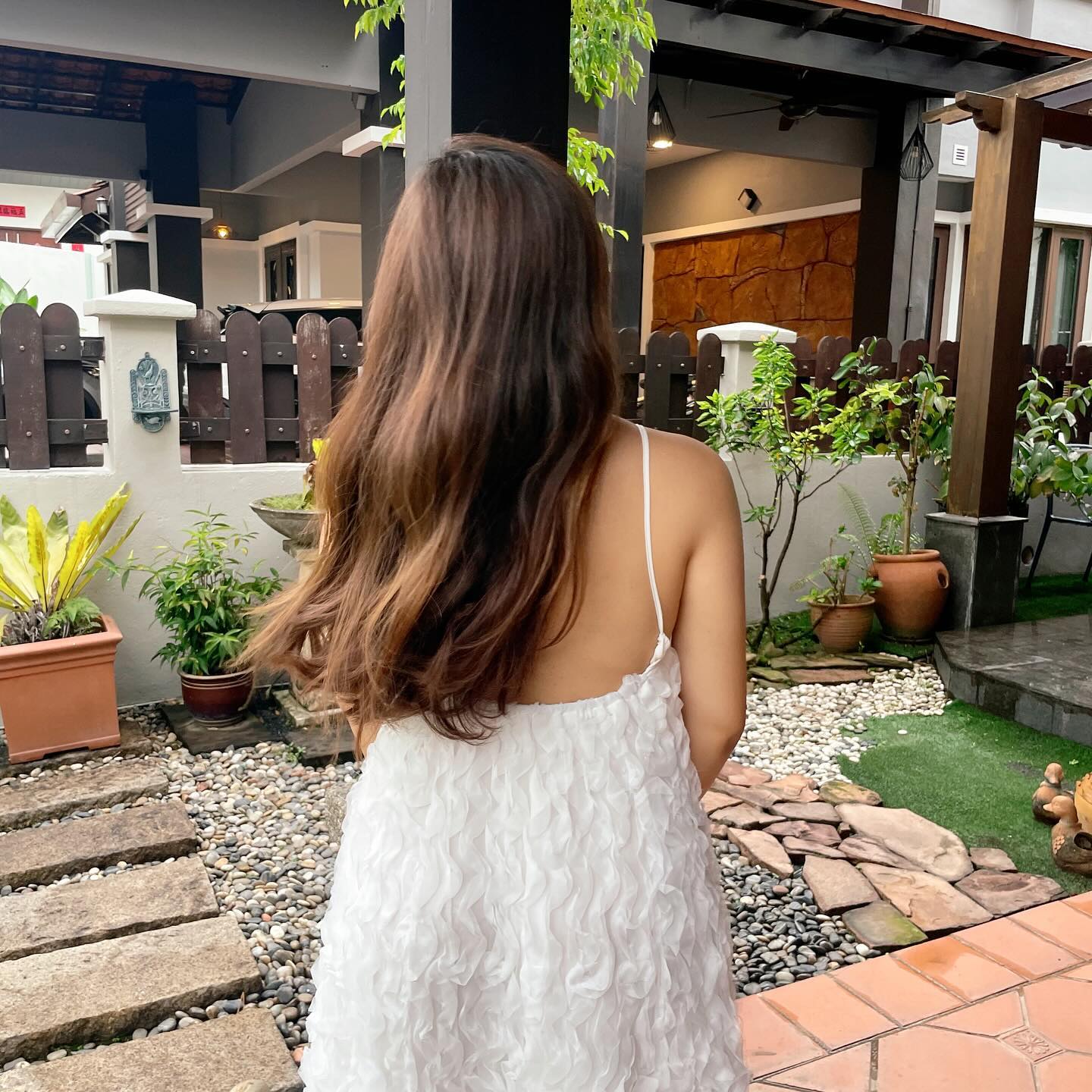 Experience the magic of LoveNature shampoo â€“ itâ€™s like a spa day for your hair! ðŸ’†â€â™€ï¸âœ¨