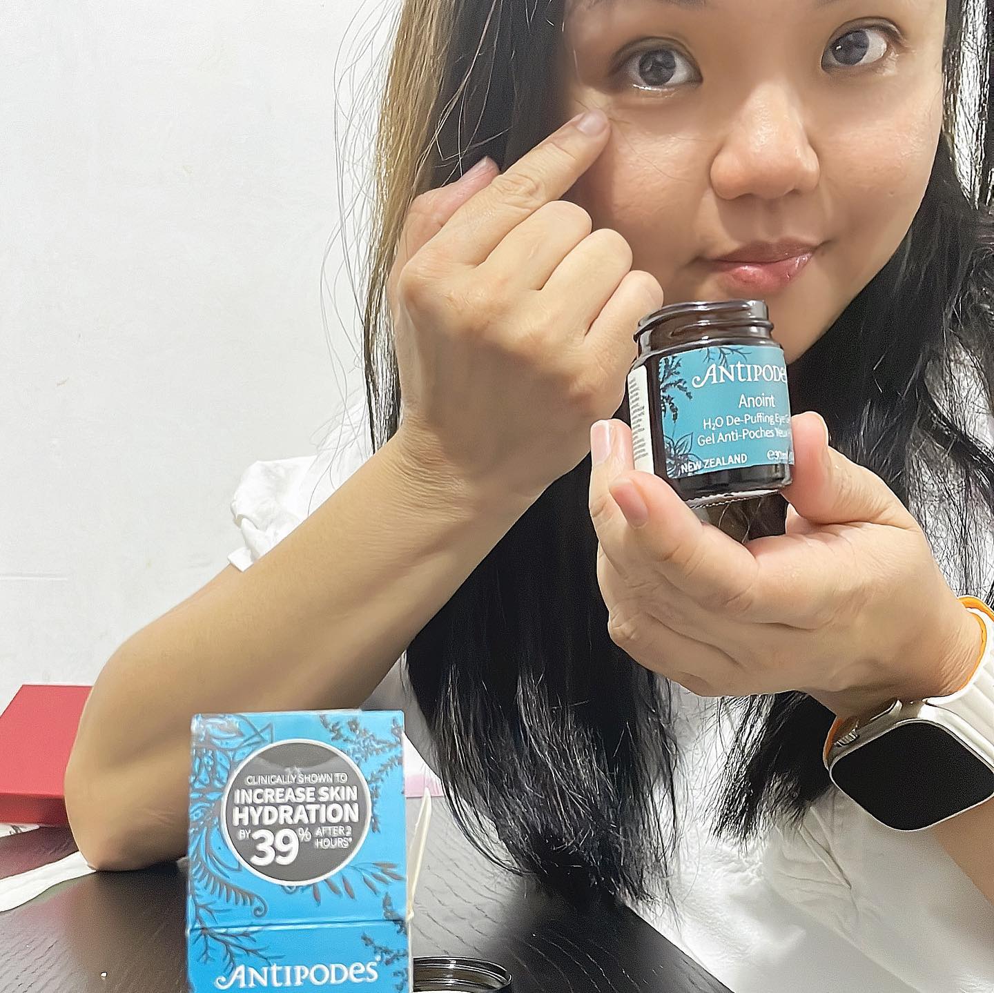 My eyes ðŸ‘€ are so puffy and tired ðŸ¥± The first time I tried apply Antipodes Anoint H2O De-Puffin