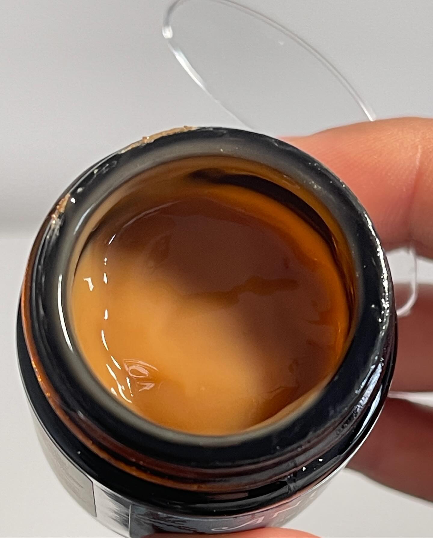 :
The first time I tried this H2O De-Puffing Eye Gel from Antipodes, I was amazed. The cooling sensa