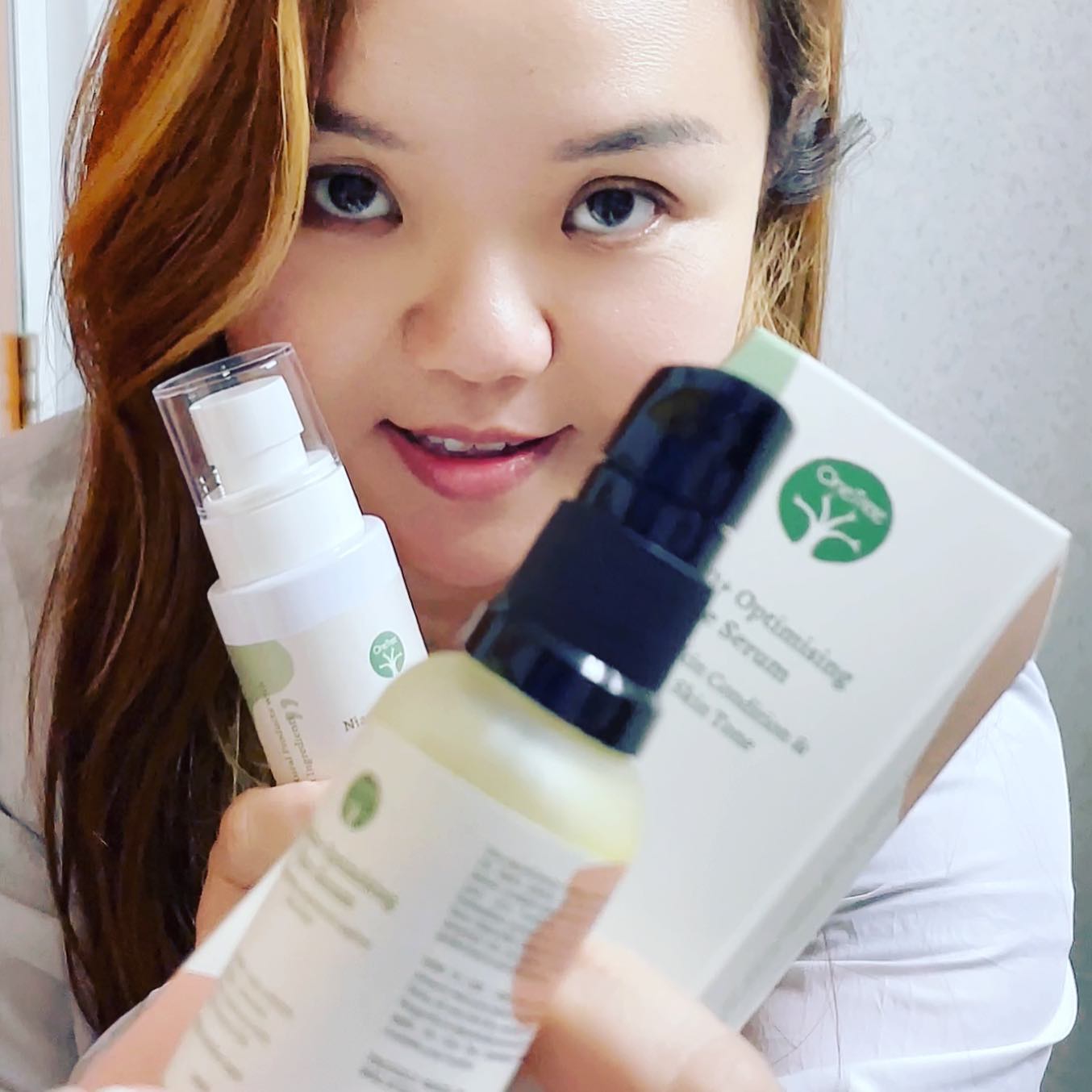 Everyone is searching for a perfect total skincare set that can take care of all the skin concerns a