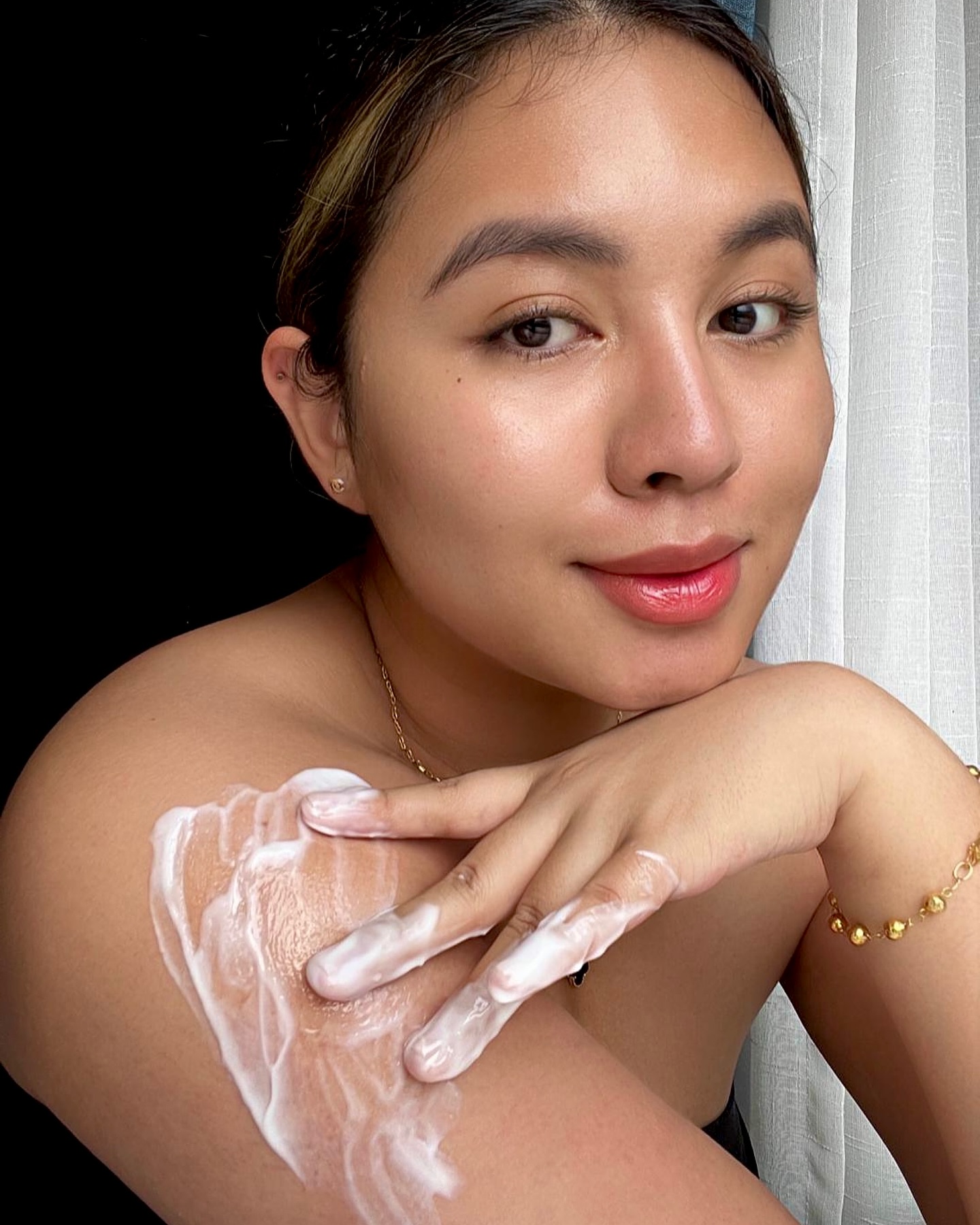 Say goodbye to discomfort in this humid weather! ☀️✨ My secret weapon? The onetree.my Sugar Cane Bod