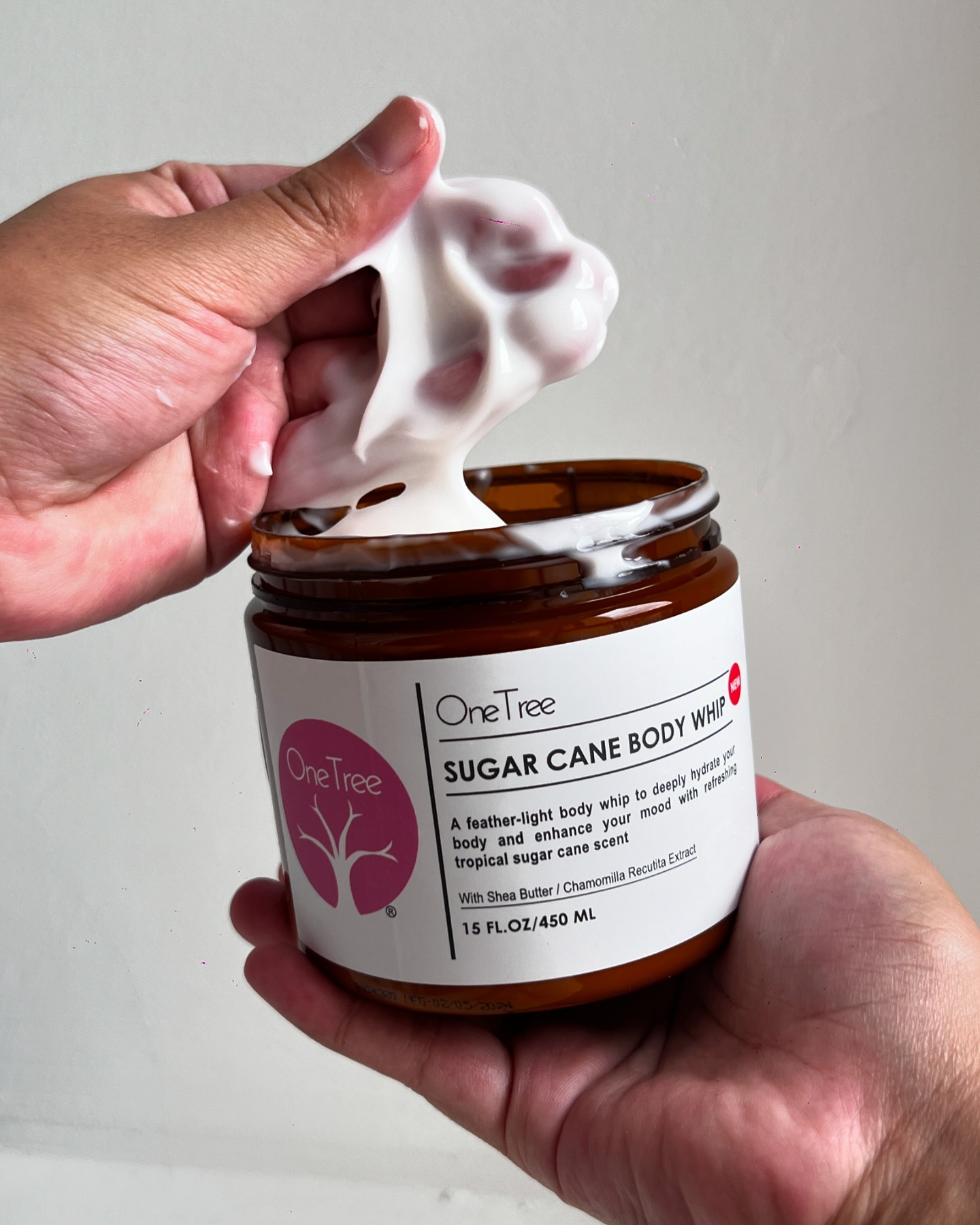 Say goodbye to discomfort in this humid weather! ☀️✨ My secret weapon? The onetree.my Sugar Cane Bod