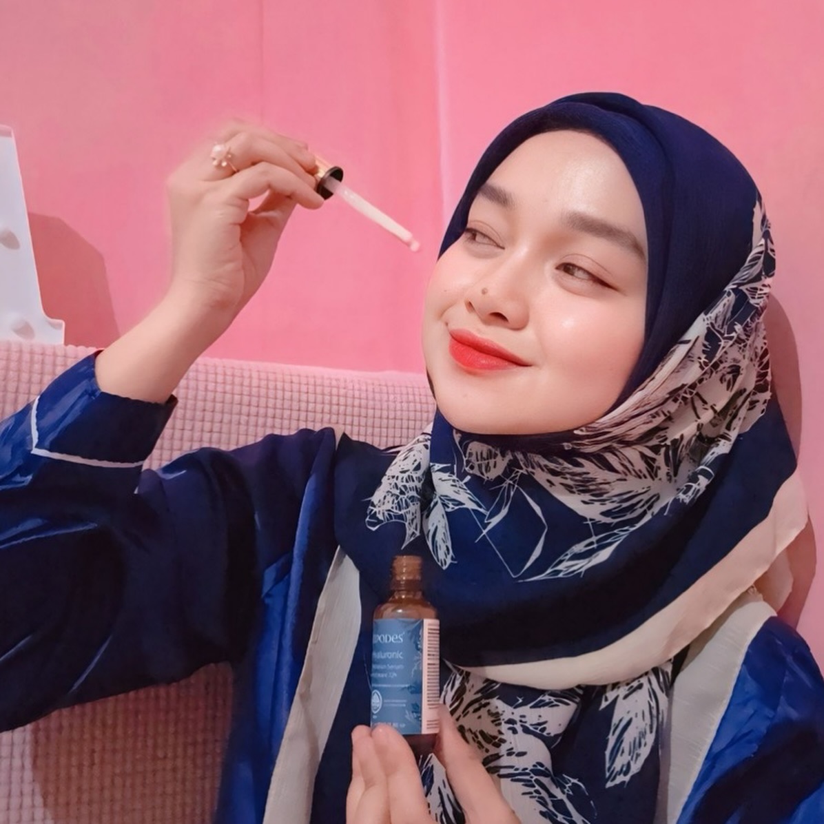 Discovering the Maya Hyaluronic 72-Hour Hydration Serum has been a game-changer for my skincare rout