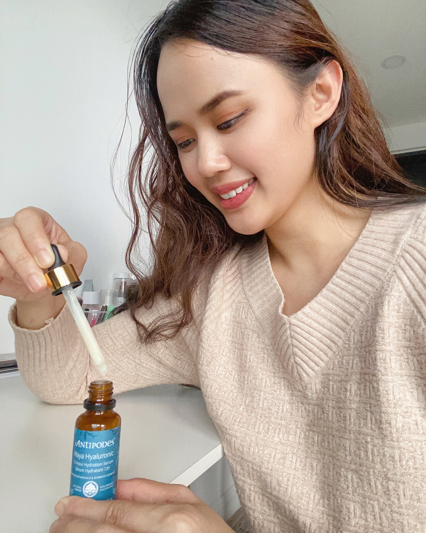 ðŸŒ¿âœ¨ Hydration game strong with Antipodes Maya Hyaluronic 72-Hour Hydration Serum! Packed with ma