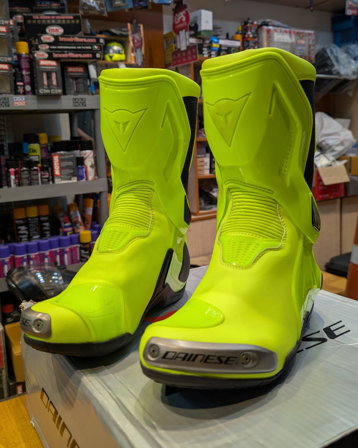 Dainese Torq 3 out Boots in stock
.
.
.
.
Only limited pcs available
Grab urs soon before stock goes