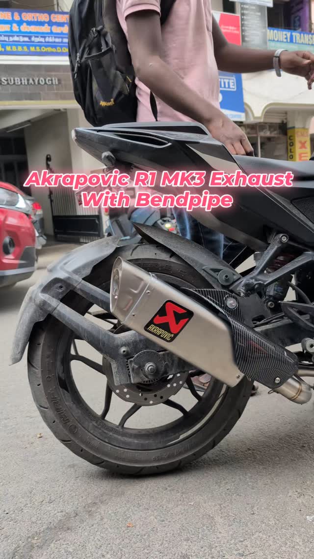 Bajaj RS200 Came in for Exhaust installation
.
.
.
◾Akrapovic R1  MK3 Exhaust Installed
◾Decat Bendp