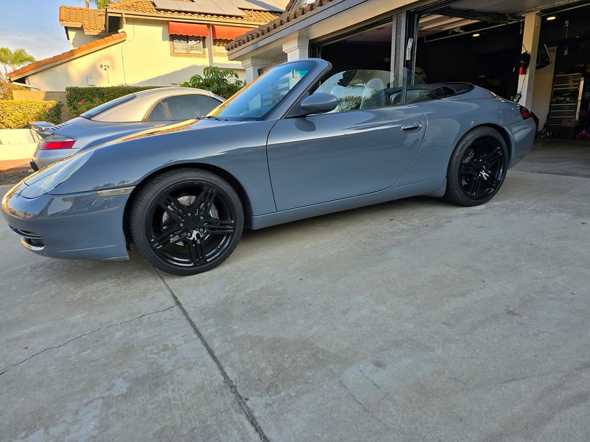 So this happened today #porsche #911 #996  #graphitebluemetqllic