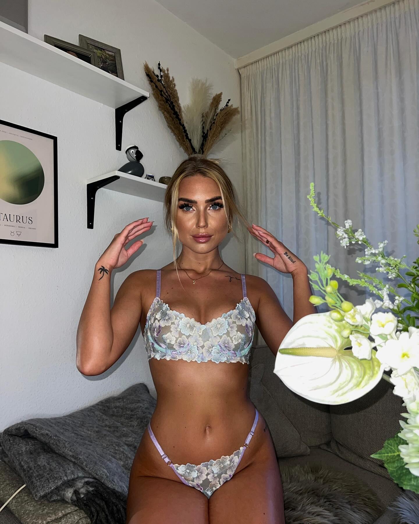 Watch me fly away, baby ðŸ¦‹

I received the most beautiful lingerie from mahequline_official ðŸ©µ T
