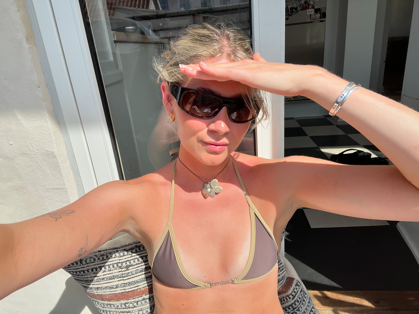 Godt selskab og en flot bikini, som du i Ã¸vrigt kan spare 10% pÃ¥ med koden â€œMAHEGIRLSâ€ â¤ï¸â