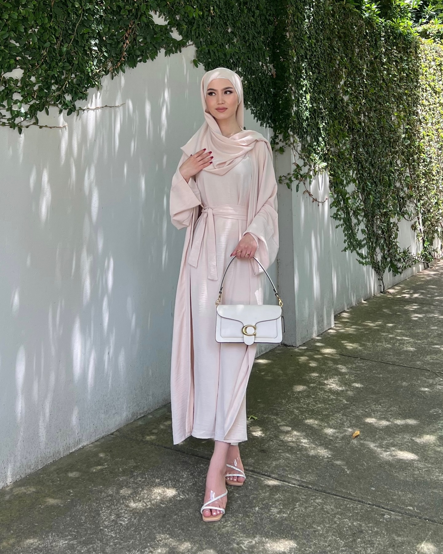 4PC Crinkle Abaya Set - Perfect for Winter â„ï¸
