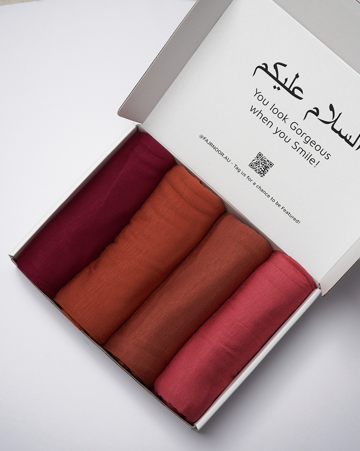 NEW - Jersey Hijab Boxes in 3 Flavours 😍

Shop at fajrnoor.com